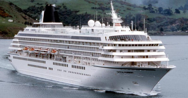 960 passengers cruise vessel Crystal Harmony Knud E. Hansen