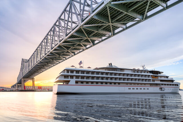 Cruise Mississippi River