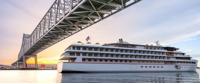 Cruise Mississippi River